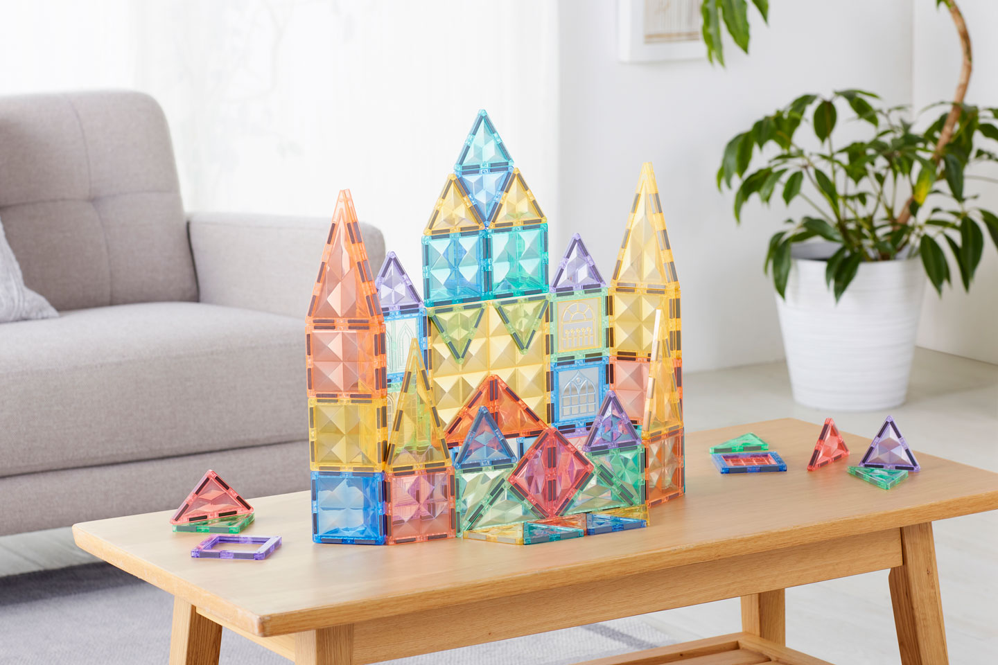 ピタパレのマグネットブロックで建物を作った作品