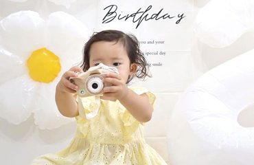 お誕生日にピントキッズで撮影する子ども